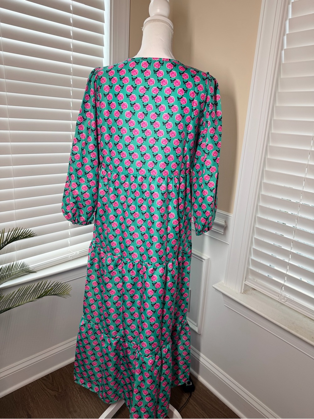 Green Floral Tie-Neck Maxi Dress with Pink Print - Picture 2 of 4